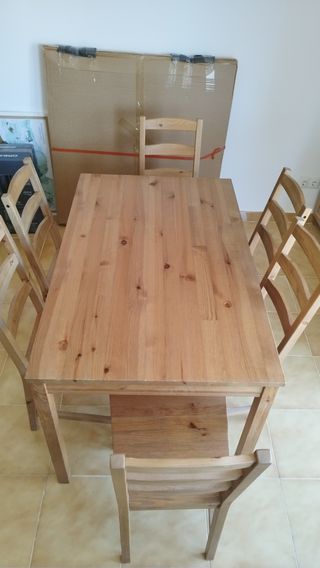 Mesa y 6 Sillas de Comedor Madera