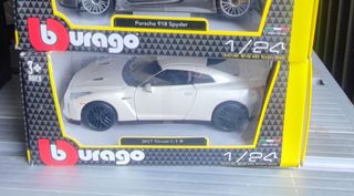 Bburago 2017 Nissan GT-R 1:24 burago