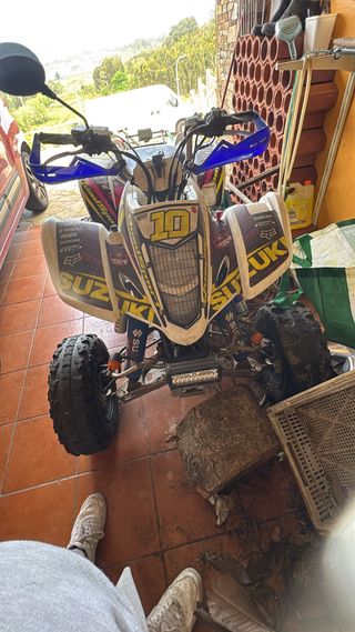 Quad Suzuki LTZ 400 con cilindro Atena 450