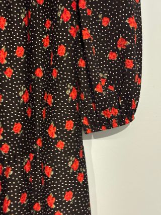 Vestido Sfera floral negro y rojo talla S