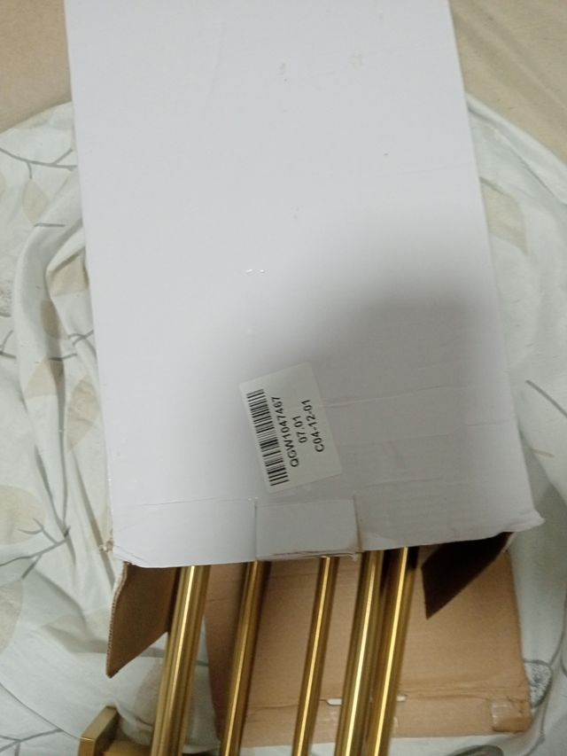 Libreria in alluminio dorato