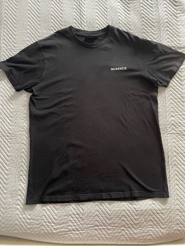 Camiseta McKenzie Negra