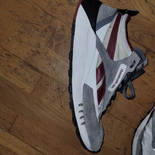Zapatos Reebok Talla 43 Rojo/Blanco