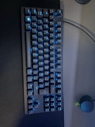 PC Gaming Ryzen 7 5700G RTX 3060 + LG 27GL850