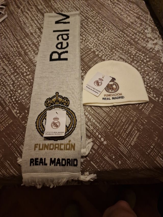 Gorro y bufanda Real Madrid Fundación