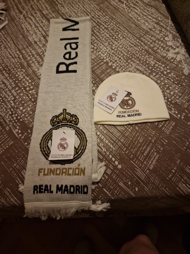 Gorro y bufanda Real Madrid Fundación