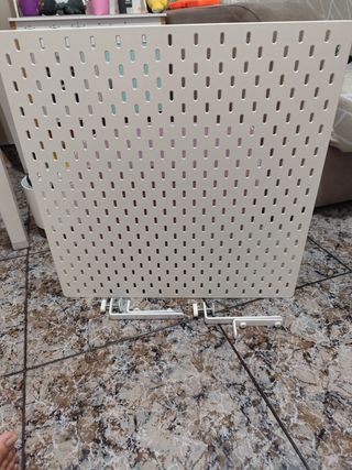SKADIS con conectores para mesa