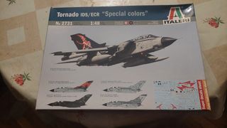 MAQUETA AVION