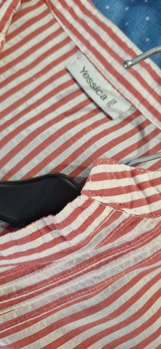 Blusa Yessica Rayas Rosas Talla S