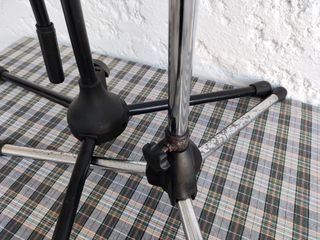 2 Tripés para Microfone (P / Peças)