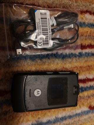 Telefono cellulare Motorola RAZR V3 nero