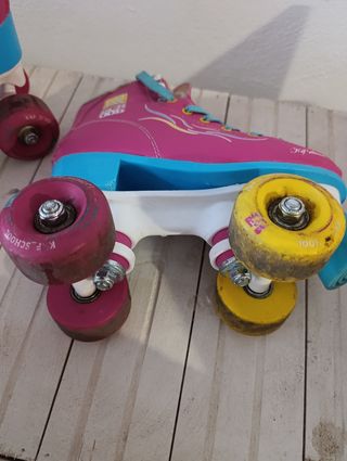 Patines de 4 ruedas rosas para niña
