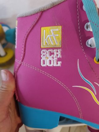 Patines de 4 ruedas rosas para niña