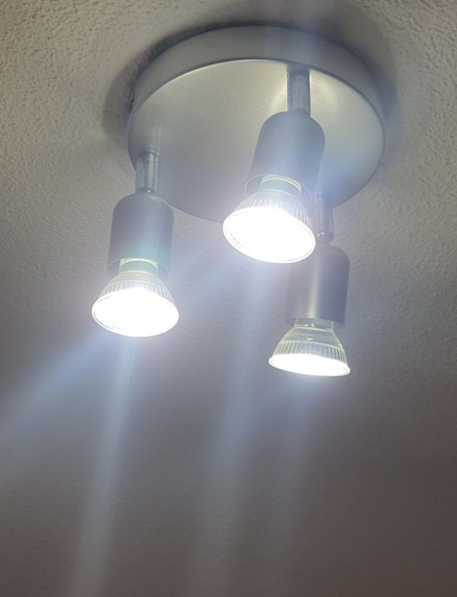 Lámpara Techo Gris Focos Direccionales