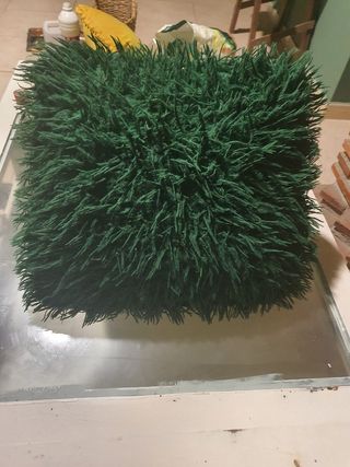 Cojín pelo verde