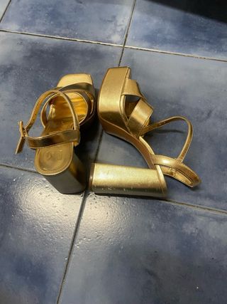 Sandalias Mango Doradas 