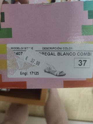 Sandalias blancas plateado de piel