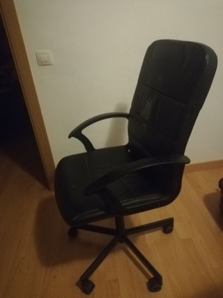 Silla de escritorio giratoria marca IKEA