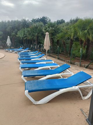 Amache da piscina blu e bianche