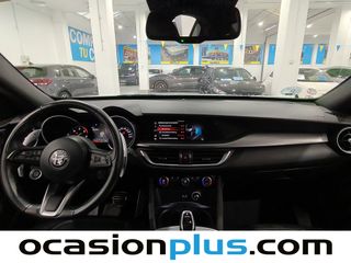 Alfa Romeo Stelvio 2.2 Diesel Sprint RWD 118 kW (160 CV)