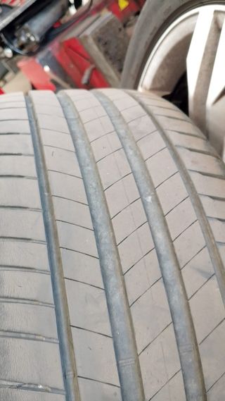 Rueda Audi