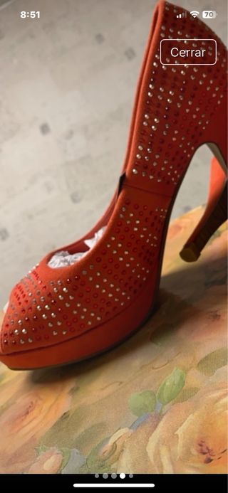 Zapatos de fiesta Antelina Coral con pedrería