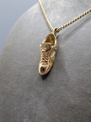 Colgante Zapatilla Deportiva con Cadena