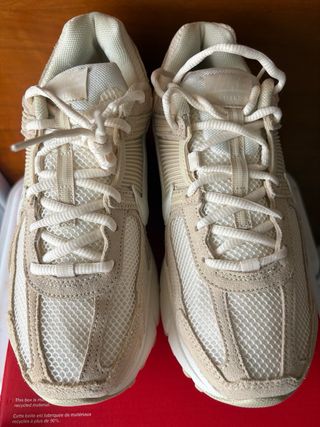 Nike Vomero Zapatos Beige