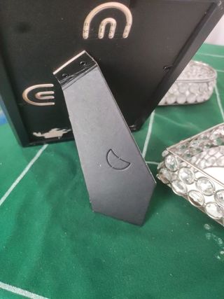 Quadretto decorativo con fiori e figura