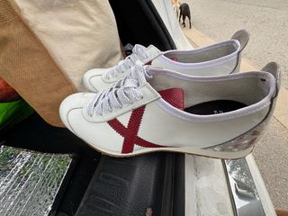 Bambas Munich Osaka Blancas y Rojas
