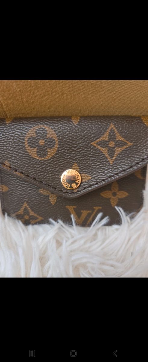 Tarjetero Louis Vuitton Marrón, (10x7.5cm)