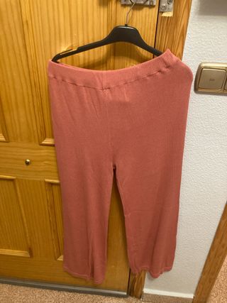 Pantalón rosa de punto