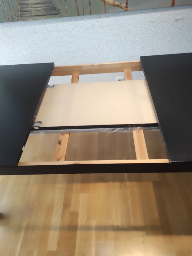 Mesa comedor extensible Ikea BJURSTA marrón-negro