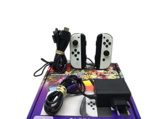 E1154489-0 Nintendo Switch Oled + Mario Kart 8