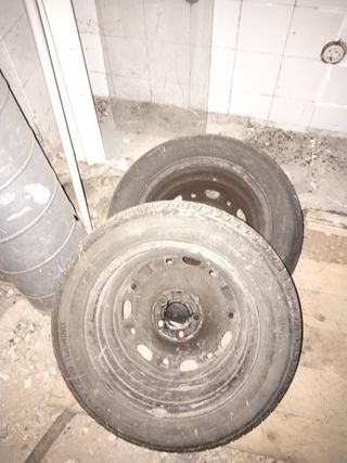 Ruedas de turismo completas
