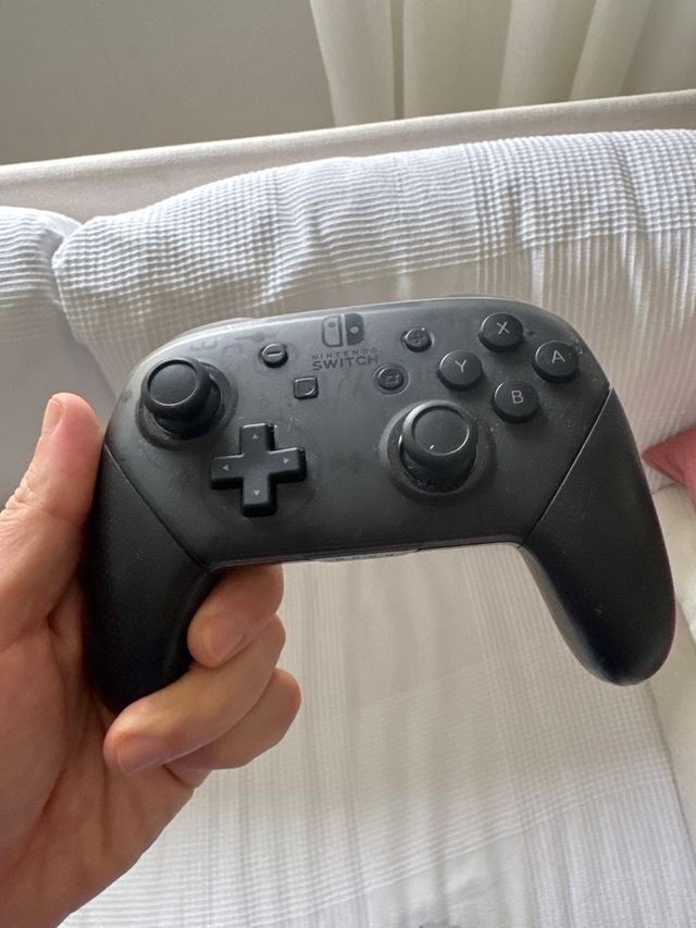 Nintendo Switch OLED y Accesorios (valorado 600€)