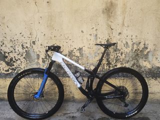 Berria Mako Carbono