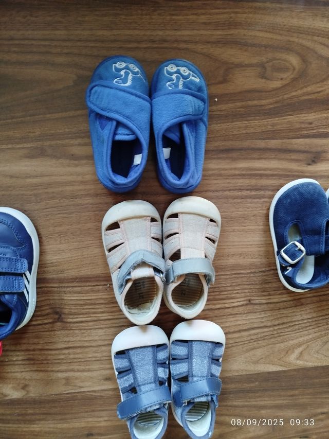 Zapatos y sandalias para niño