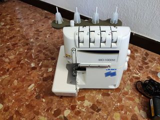 Máquina de coser Juki MO-1000M