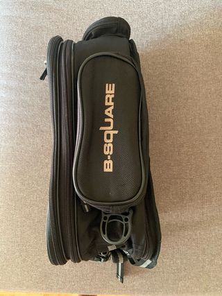 Bolsa depósito moto con pantalla táctil.