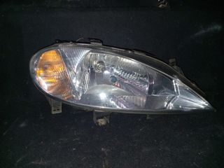 Faros delanteros Renault Megane I (2001)
