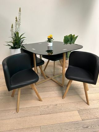 Mesa Comedor Negra + 4 Sillas