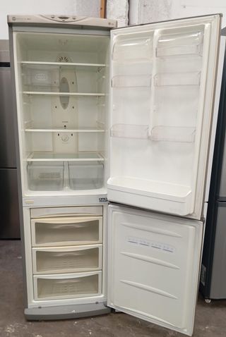 Nevera LG 188cm alto, 60cm ancho