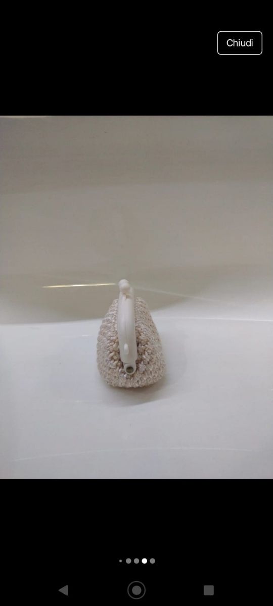 Pochette e portamonete uncinetto