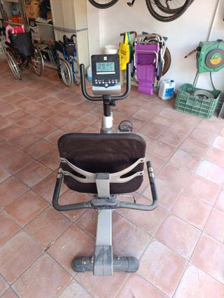 Bicicleta Estática Reclinable BH COMFORT ERGO