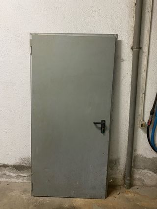 Puerta peatonal anti incendio