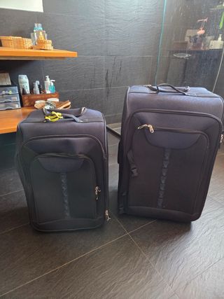 Maleta de viaje negra