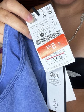 Top deportivo azul Stradivarius Talla L