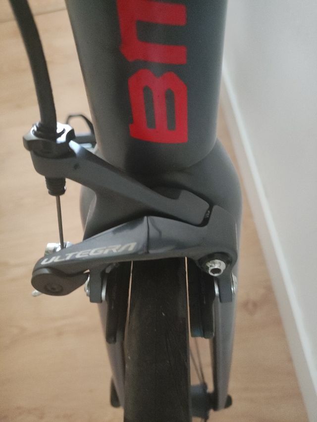 Bicicleta BMC SLR01.  Di2 ultegra