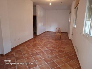 Local comercial en alquiler en Las Lagunas en Mijas